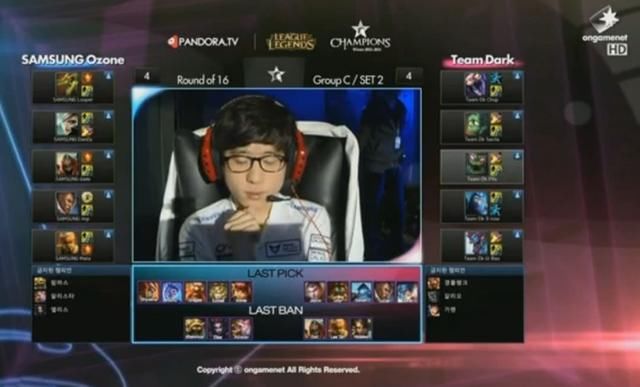 挥手致意 挥手致意